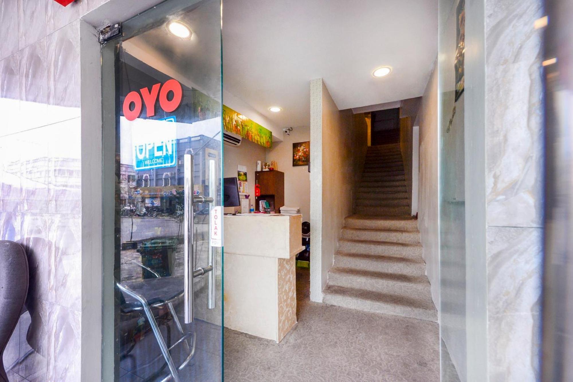 Oyo 90693 Sri Rampai Hotel Куала-Лумпур Екстер'єр фото